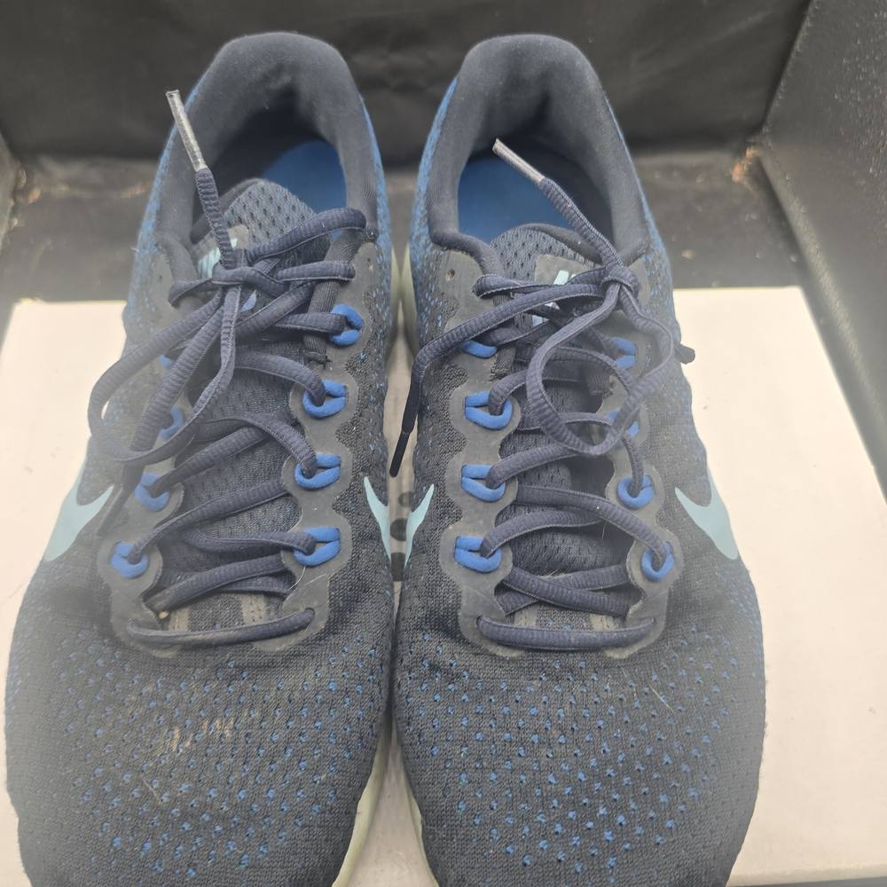 Nike Men's Navy and Light‎ Blue Athletic Shoes